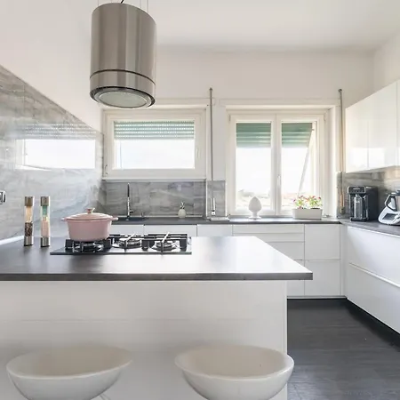 Penthouse Private Bath & Wi Fi Ac Maison d'hôtes 4*