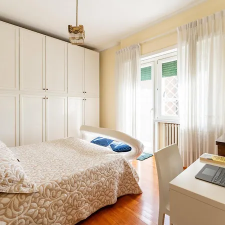 Penthouse Private Bath & Wi Fi Ac רומא